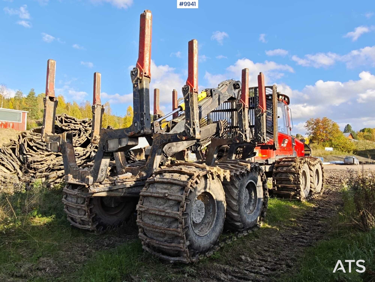 Komatsu 895 Forwarder (VIDEO) - Форвардер: снимка 3 Komatsu 895 Forwarder (VIDEO) - Форвардер: снимка 3