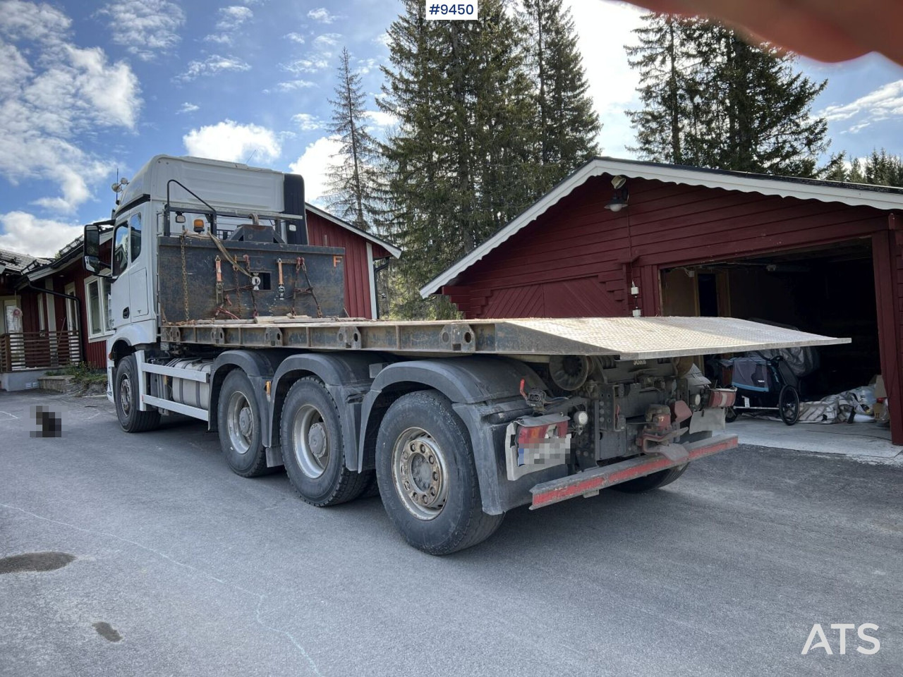 Mercedes Benz Arocs 3251 Tridem Hooklift, flatbed and concrete rotator - Мултилифт с кука камион: снимка 4 Mercedes Benz Arocs 3251 Tridem Hooklift, flatbed and concrete rotator - Мултилифт с кука камион: снимка 4