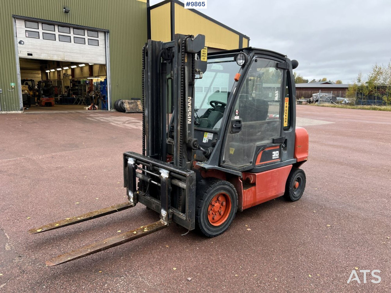 Nissan FGD02A300 Counterbalance Forklift (VIDEO) - Дизелов мотокар: снимка 1 Nissan FGD02A300 Counterbalance Forklift (VIDEO) - Дизелов мотокар: снимка 1