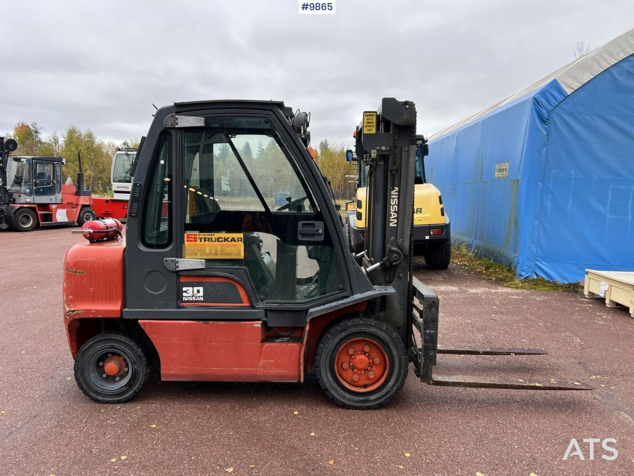 Nissan FGD02A300 Counterbalance Forklift (VIDEO) - Дизелов мотокар: снимка 3 Nissan FGD02A300 Counterbalance Forklift (VIDEO) - Дизелов мотокар: снимка 3