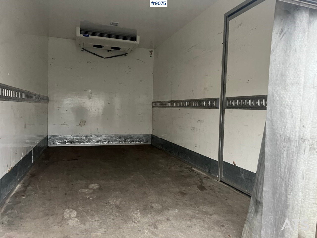 Refrigerated truck - Renault Master - Хладилен бус: снимка 5 Refrigerated truck - Renault Master - Хладилен бус: снимка 5