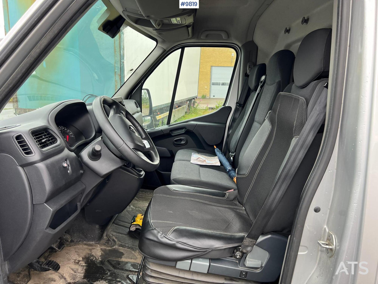 Renault Master - Товарен бус: снимка 4 Renault Master - Товарен бус: снимка 4