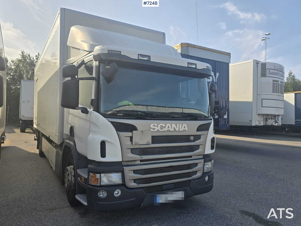 Scania P320 Box truck with tail lift - Камион фургон: снимка 2 Scania P320 Box truck with tail lift - Камион фургон: снимка 2
