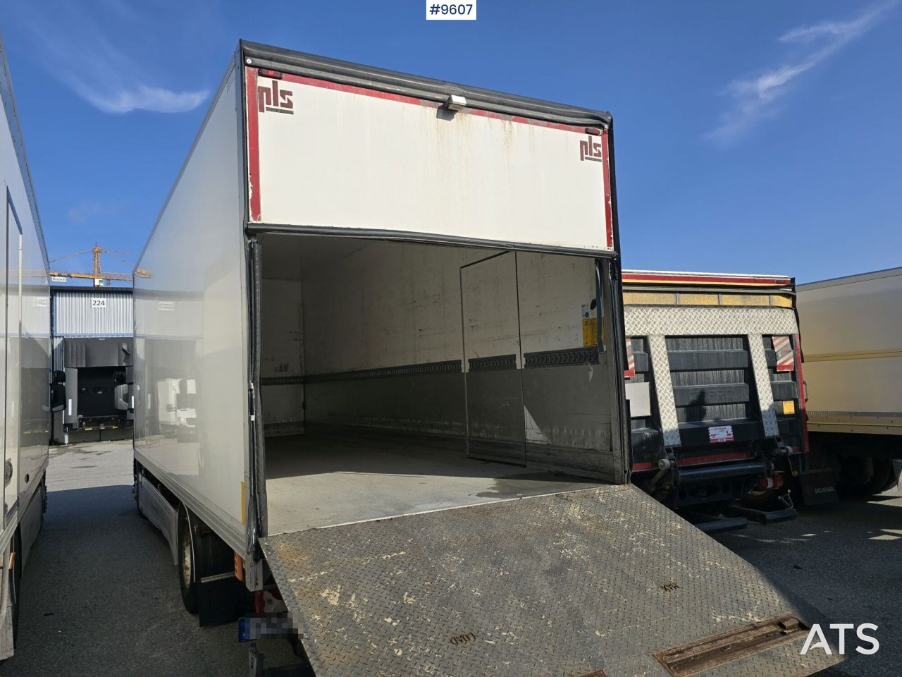 Scania P320 Skåpbil - Камион фургон: снимка 3 Scania P320 Skåpbil - Камион фургон: снимка 3