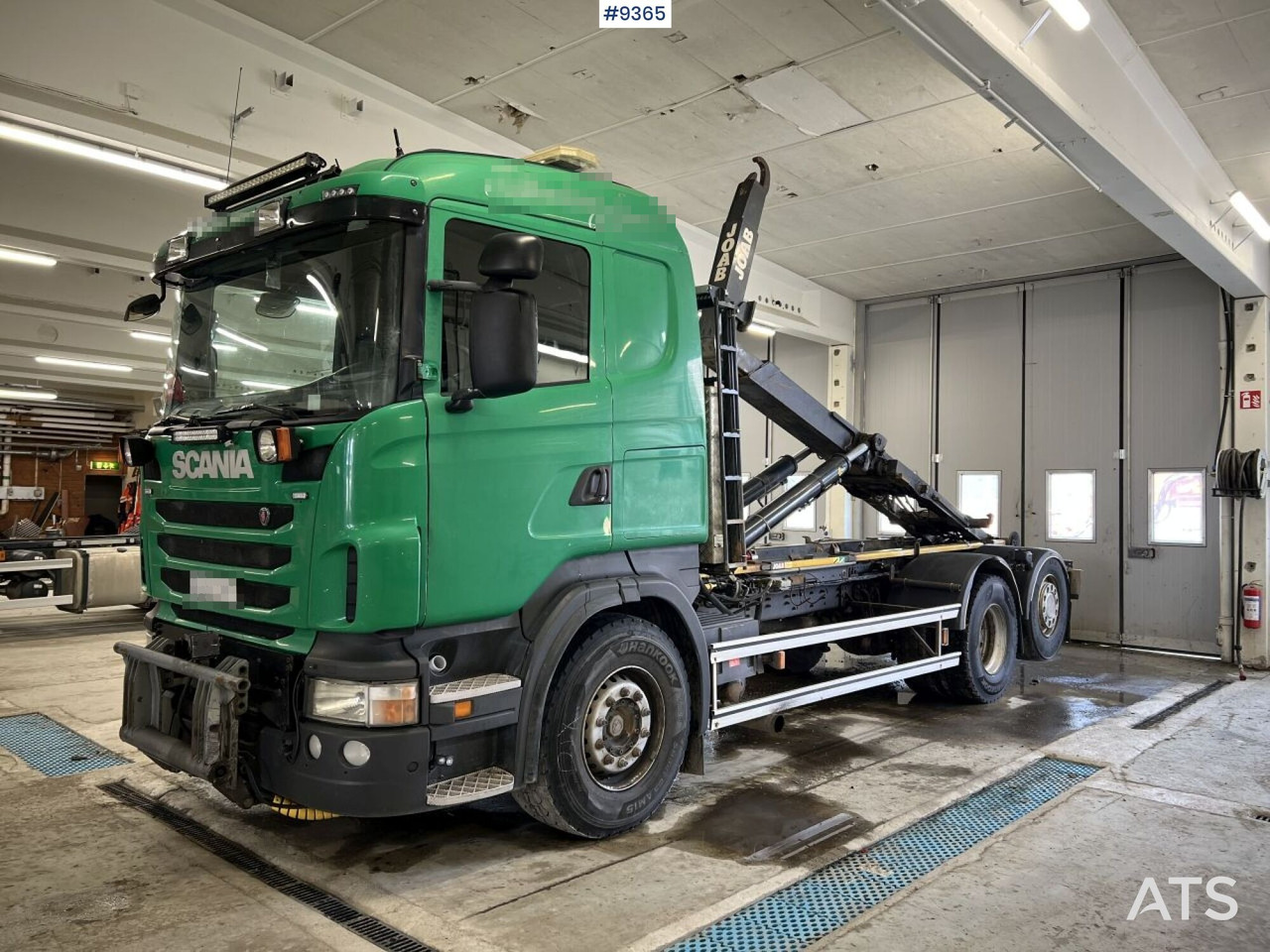 Scania R440 Hooklift with plow equipment - Мултилифт с кука камион: снимка 1 Scania R440 Hooklift with plow equipment - Мултилифт с кука камион: снимка 1