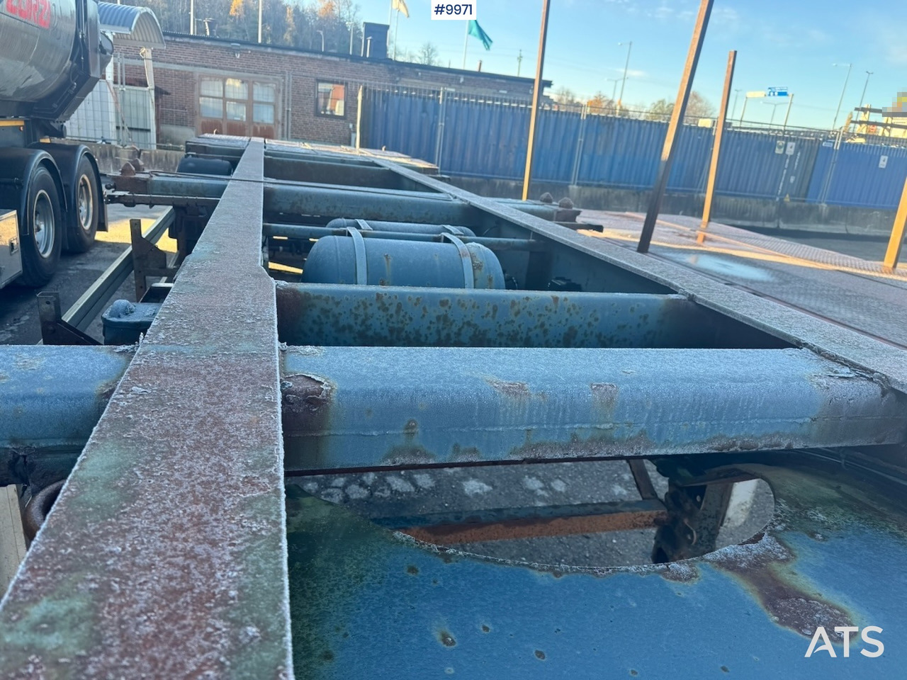 Schweriner CS40 container chassis. - Шаси полуремарке: снимка 2 Schweriner CS40 container chassis. - Шаси полуремарке: снимка 2