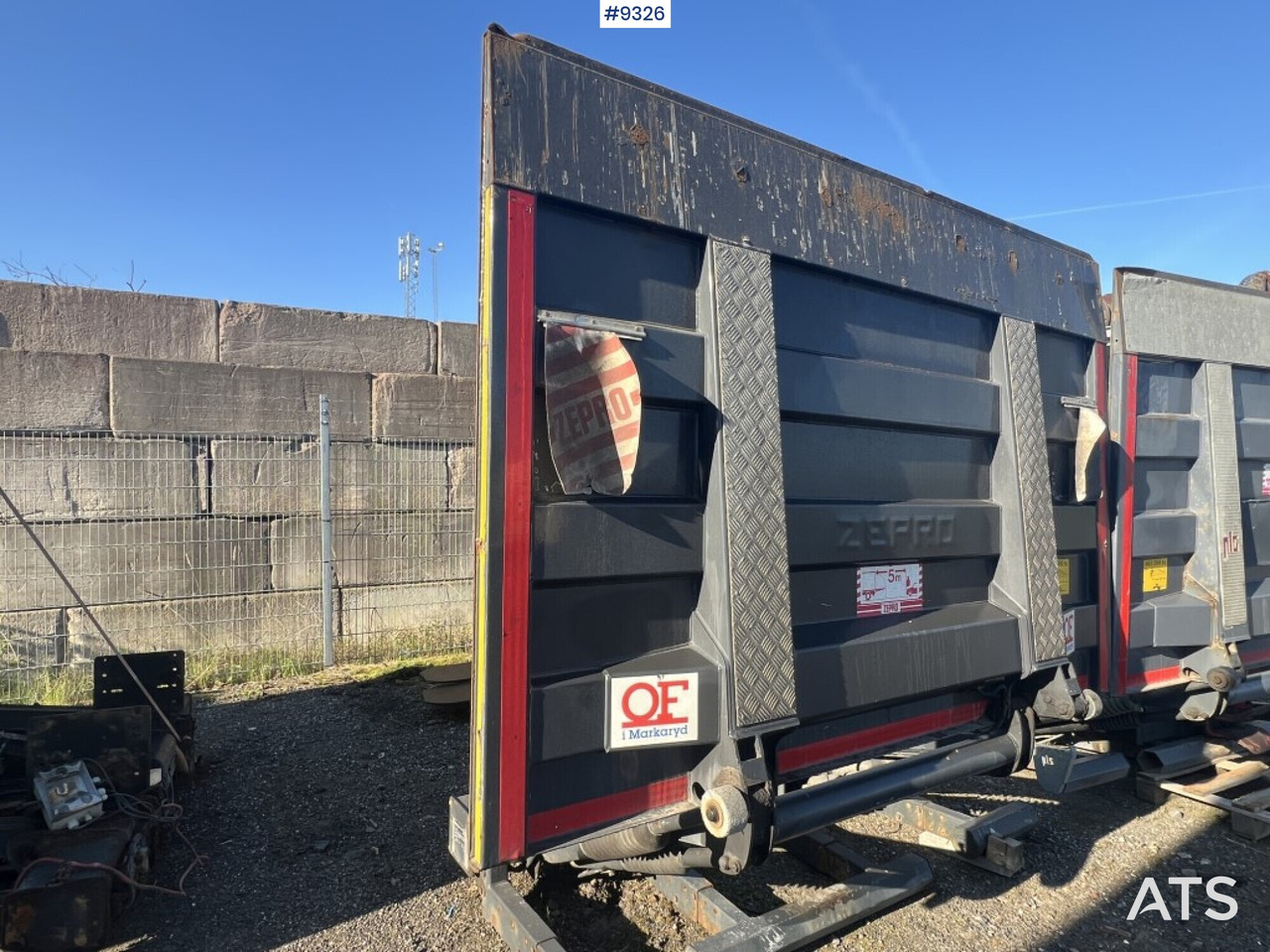 Tail lift Zepro Z2000-175MA - Падащ борд: снимка 2 Tail lift Zepro Z2000-175MA - Падащ борд: снимка 2