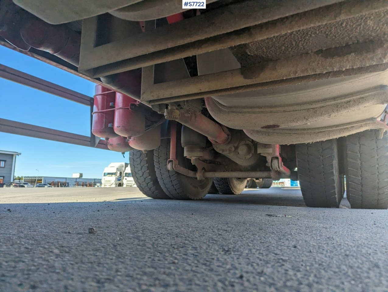 Tipper Truck DAF FAT XF530Z - Самосвал камион: снимка 4 Tipper Truck DAF FAT XF530Z - Самосвал камион: снимка 4