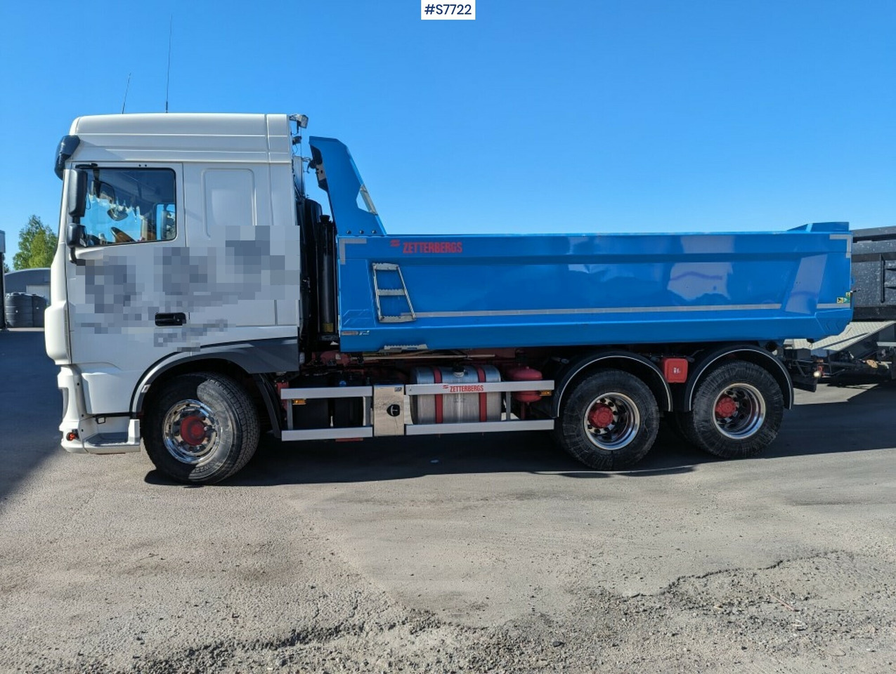 Самосвал камион Tipper Truck DAF FAT XF530Z: снимка 7 Самосвал камион Tipper Truck DAF FAT XF530Z: снимка 7