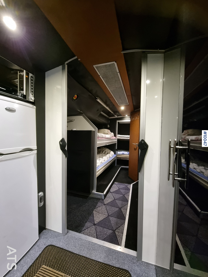 Кемпер ван VOLVO B10M-70B Motorhome / Snowmobile bus with rear lift: снимка 12