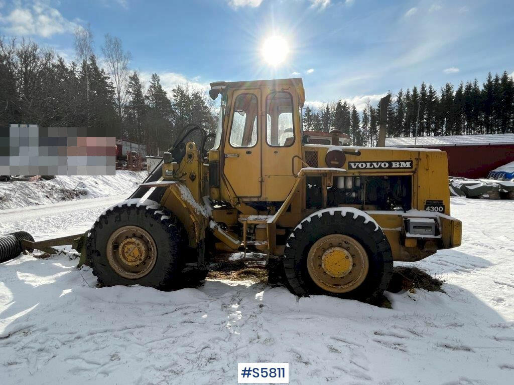 VOLVO BM 4300 Wheel Loader - Колесен товарач: снимка 2 VOLVO BM 4300 Wheel Loader - Колесен товарач: снимка 2