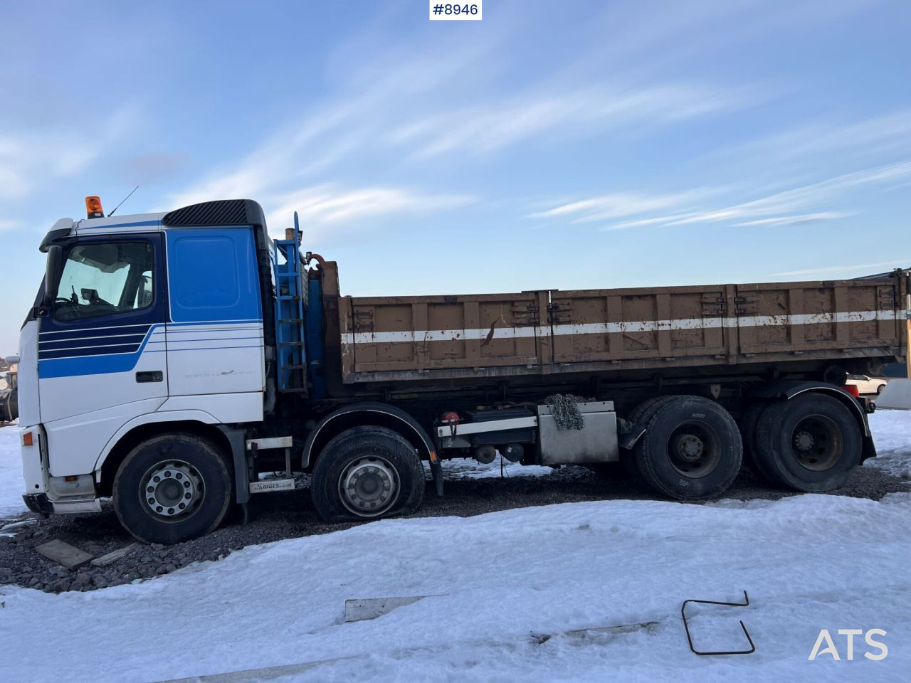 Volvo FH 12 8*2 Hooklift - REPAIR OBJECT - Мултилифт с кука камион: снимка 4 Volvo FH 12 8*2 Hooklift - REPAIR OBJECT - Мултилифт с кука камион: снимка 4