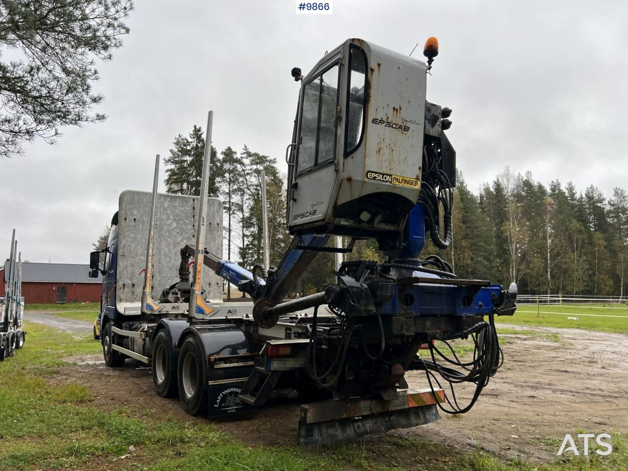 Volvo FH D13 Timber truck with Palfinger M110 crane - Камион за дърва: снимка 5 Volvo FH D13 Timber truck with Palfinger M110 crane - Камион за дърва: снимка 5