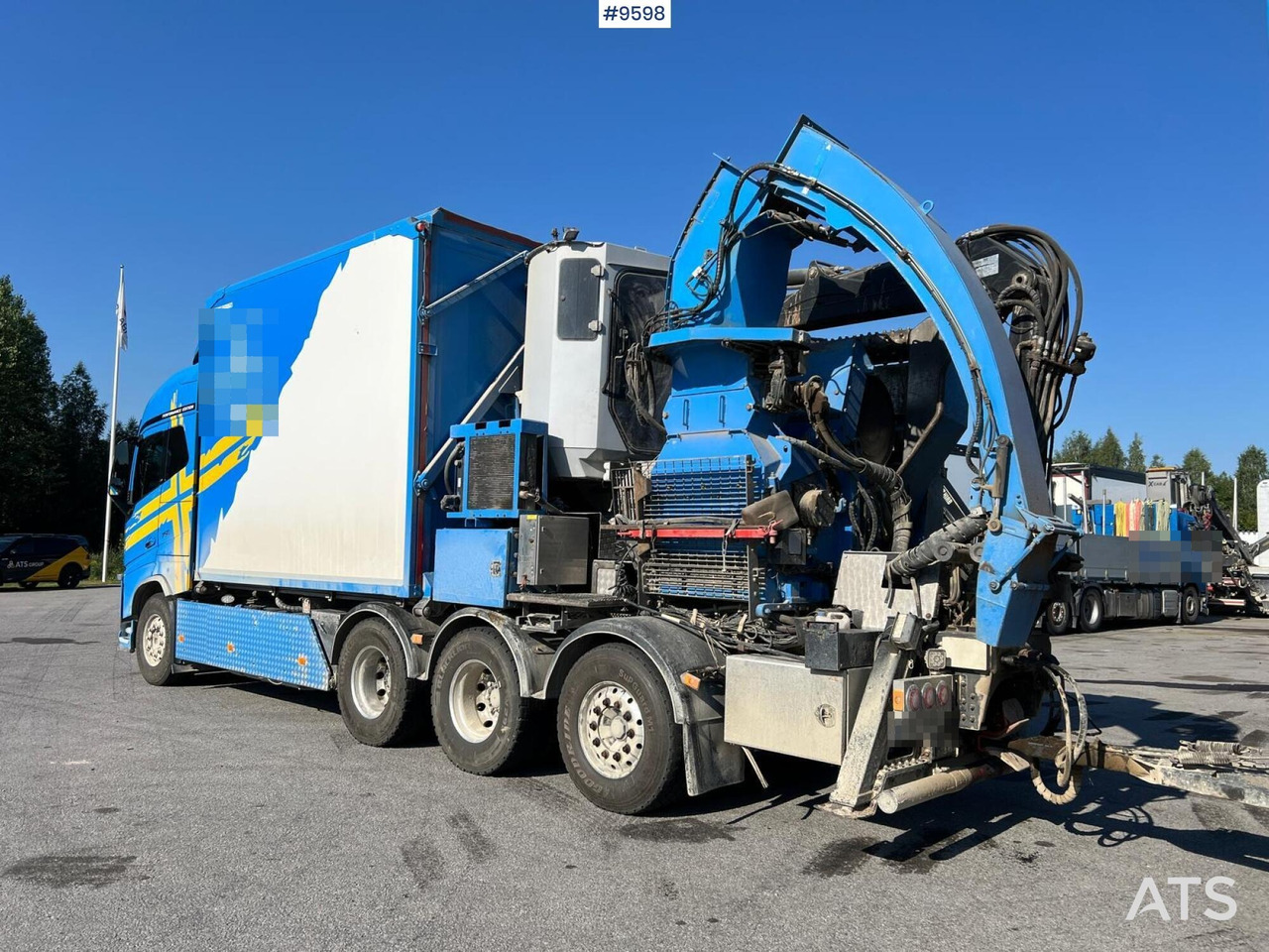 Volvo FH16 8*4 Bruks wood chipper - Самосвал камион, Камион с кран: снимка 4 Volvo FH16 8*4 Bruks wood chipper - Самосвал камион, Камион с кран: снимка 4