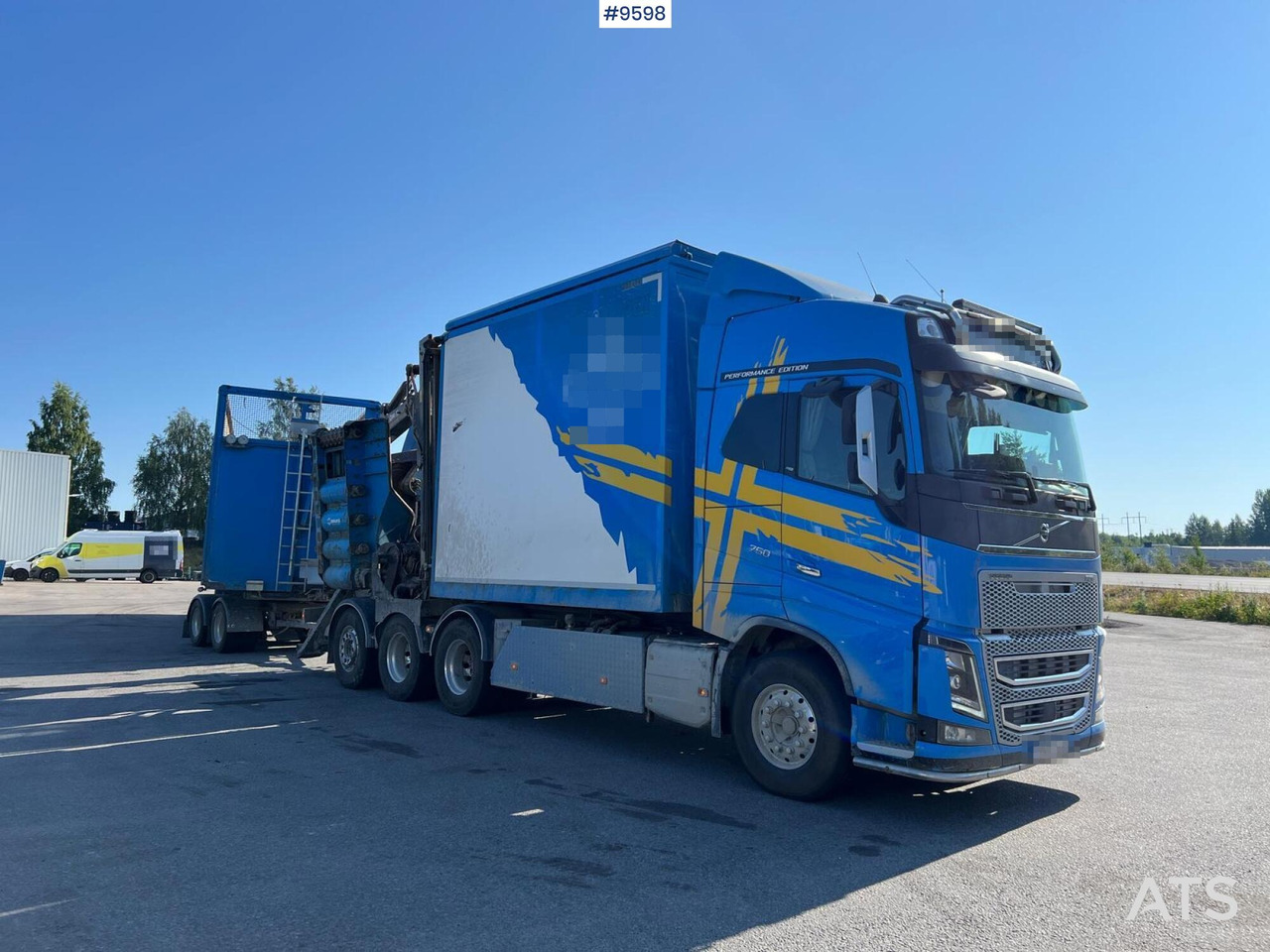 Volvo FH16 8*4 Bruks wood chipper - Самосвал камион, Камион с кран: снимка 2 Volvo FH16 8*4 Bruks wood chipper - Самосвал камион, Камион с кран: снимка 2