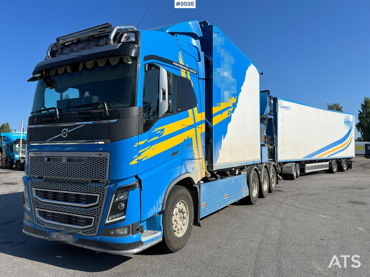 Volvo FH16 8*4 Bruks wood chipper - Самосвал камион, Камион с кран: снимка 1 Volvo FH16 8*4 Bruks wood chipper - Самосвал камион, Камион с кран: снимка 1