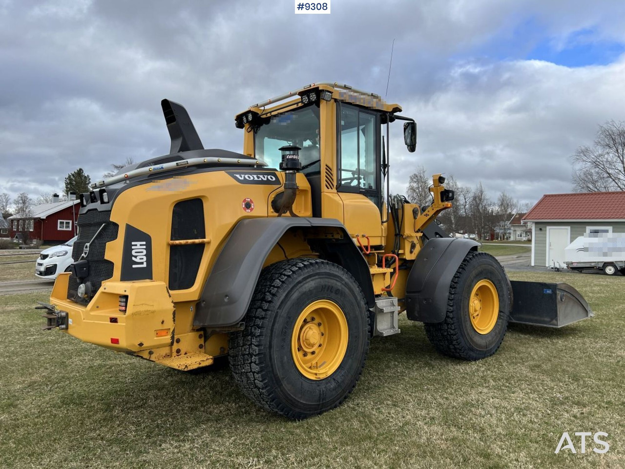 Volvo L60 H Wheel loader with grading bucket (VIDEO) - Колесен товарач: снимка 4 Volvo L60 H Wheel loader with grading bucket (VIDEO) - Колесен товарач: снимка 4