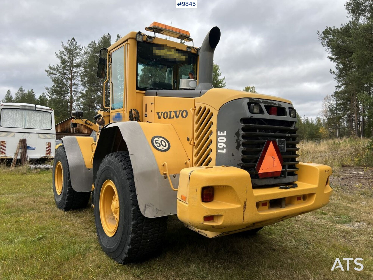 Wheel loader Volvo L90E - Колесен товарач: снимка 4 Wheel loader Volvo L90E - Колесен товарач: снимка 4