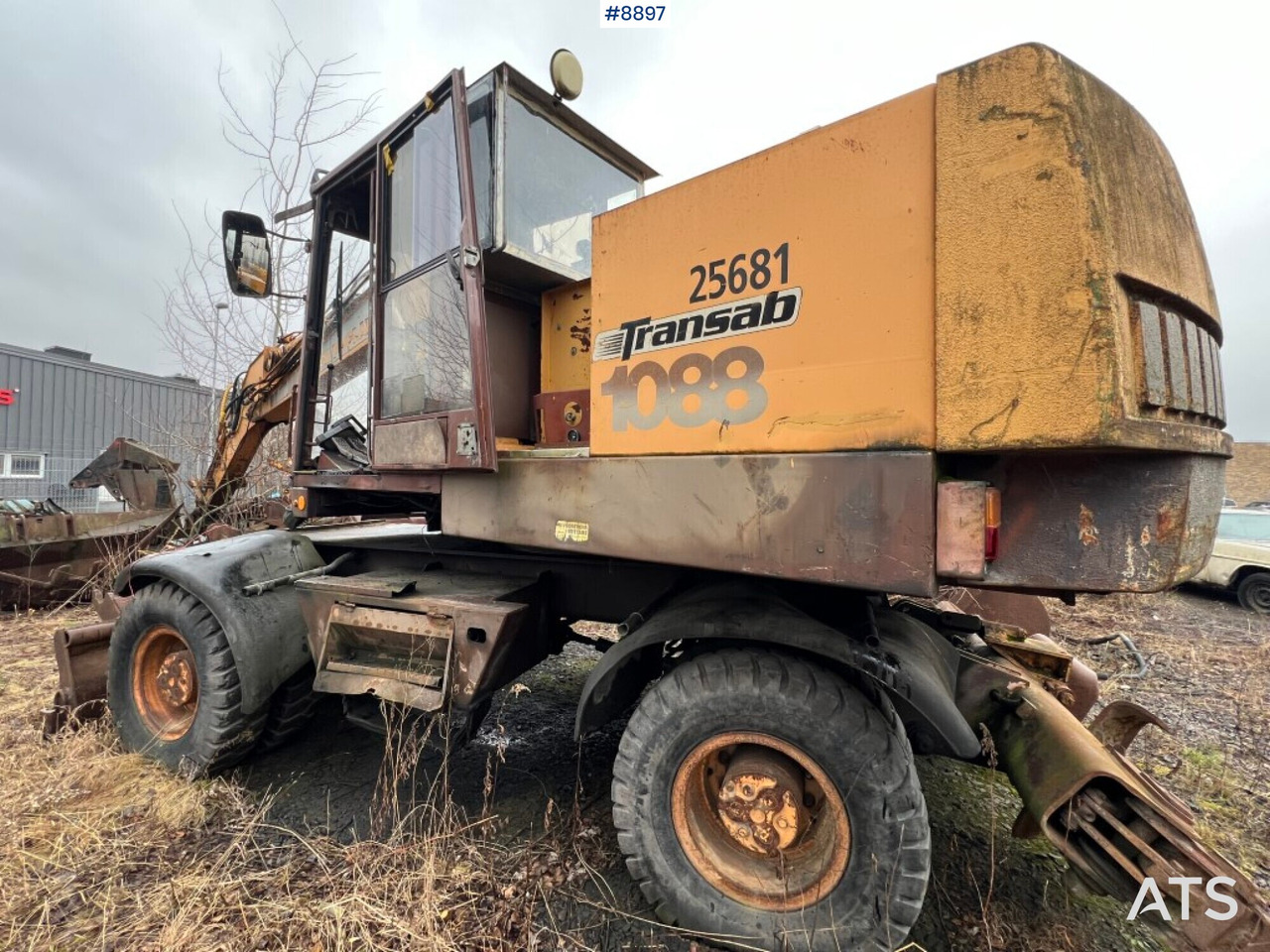 Колесен багер Wheeled excavator Case 1088 - Repair object: снимка 12
