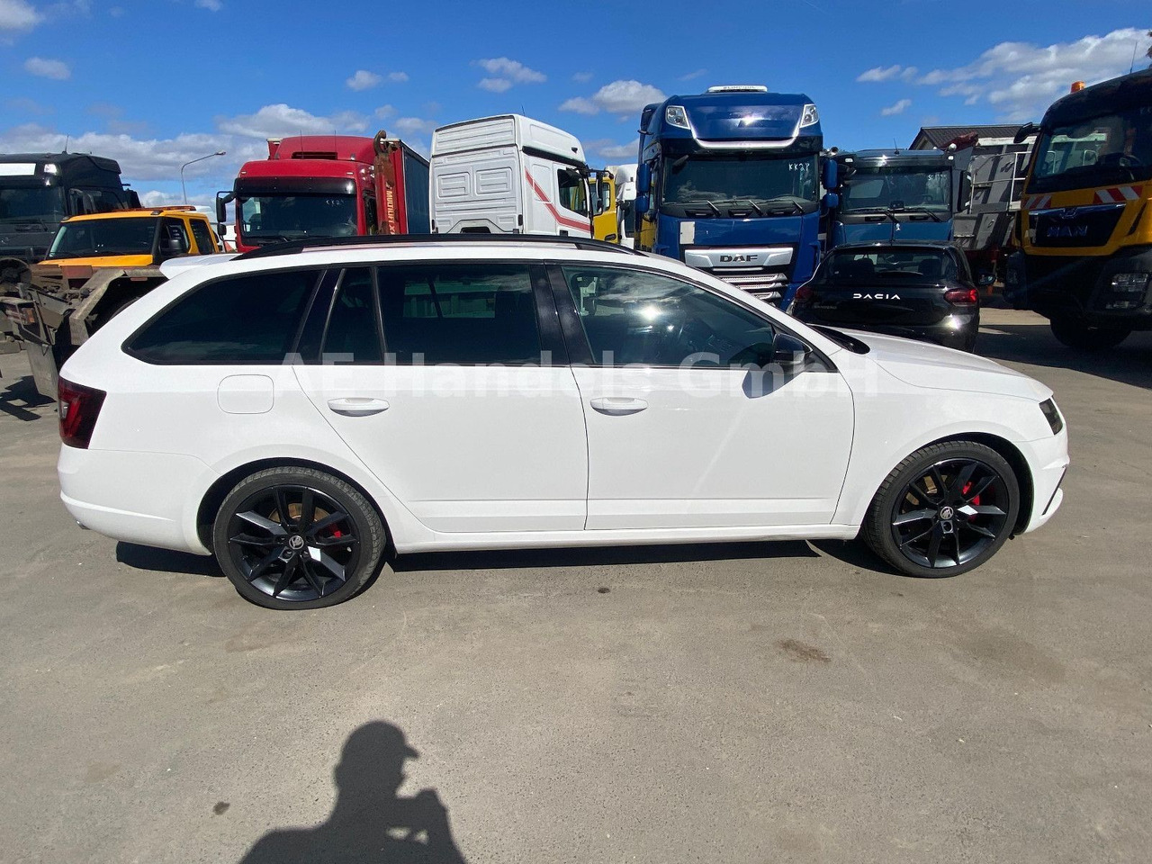 Skoda Octavia VRS Kombi 2.0 TDI *ACC/PDC/LED/1.Hand/HU - Комби: снимка 2 Skoda Octavia VRS Kombi 2.0 TDI *ACC/PDC/LED/1.Hand/HU - Комби: снимка 2