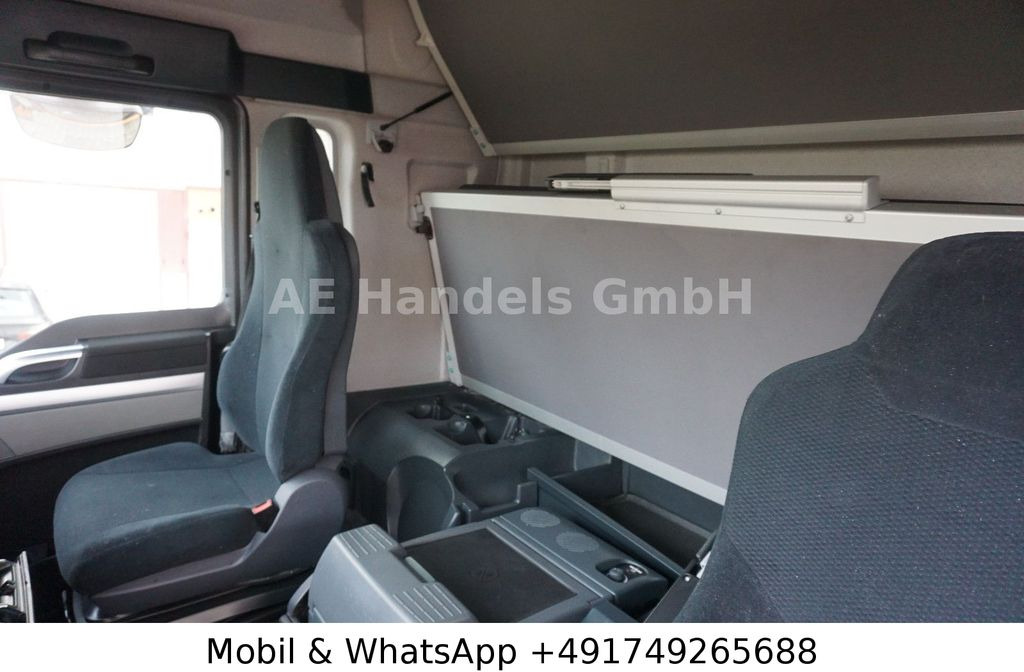 Влекач MAN TGX 18.440 XLX LL Low *Manual/Retarder/2xTank: снимка 15