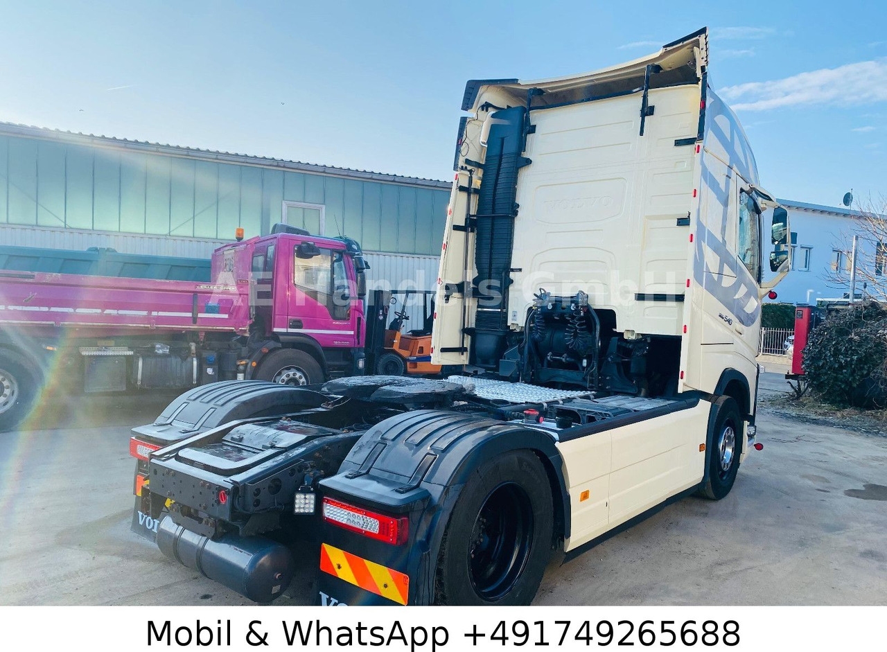 Volvo FH 540 Globe BL I-Shift Dual*VEB/2-KreisHydr/ACC - Влекач: снимка 3 Volvo FH 540 Globe BL I-Shift Dual*VEB/2-KreisHydr/ACC - Влекач: снимка 3