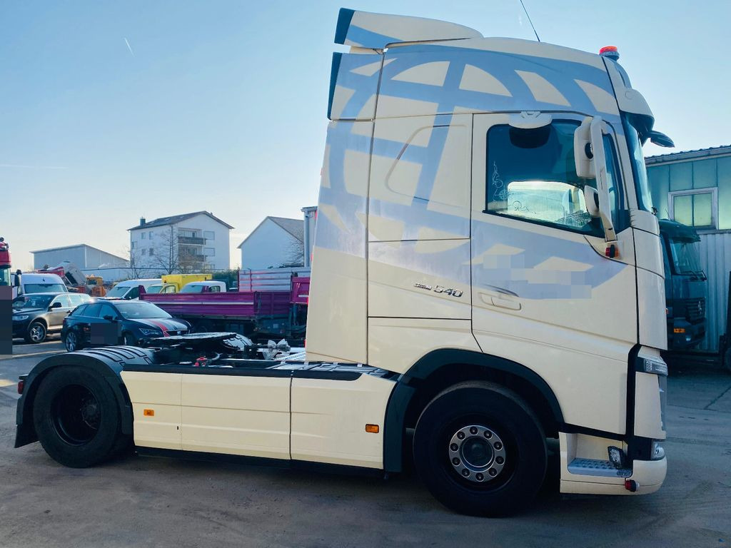 Volvo FH 540 Globe BL I-Shift Dual*VEB/2-KreisHydr/ACC - Влекач: снимка 2 Volvo FH 540 Globe BL I-Shift Dual*VEB/2-KreisHydr/ACC - Влекач: снимка 2