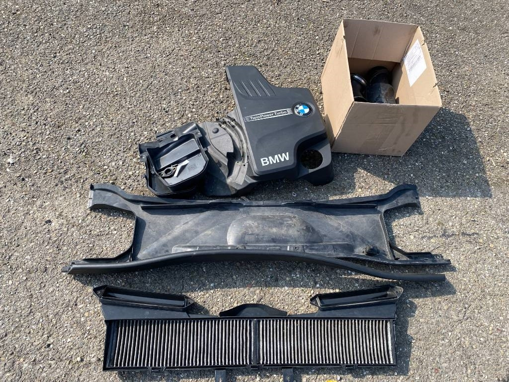 Джип BMW X1 x-drive E84 2.0i TwinPowerTurbo: снимка 11 Джип BMW X1 x-drive E84 2.0i TwinPowerTurbo: снимка 11