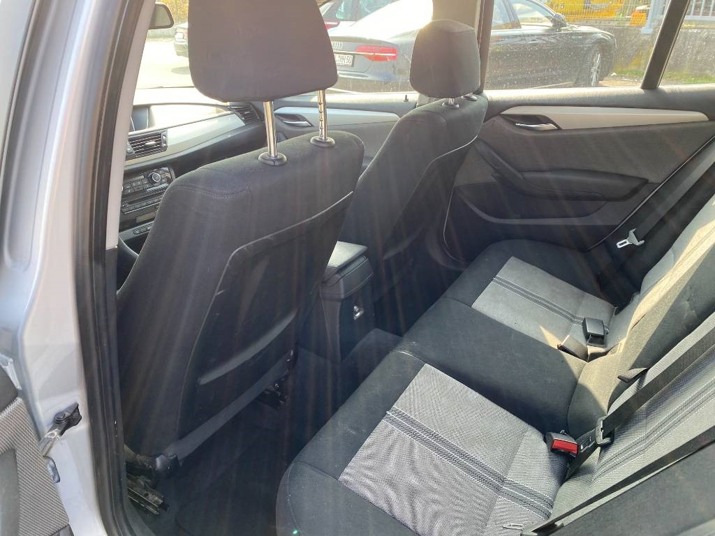 Джип BMW X1 x-drive E84 2.0i TwinPowerTurbo: снимка 17 Джип BMW X1 x-drive E84 2.0i TwinPowerTurbo: снимка 17