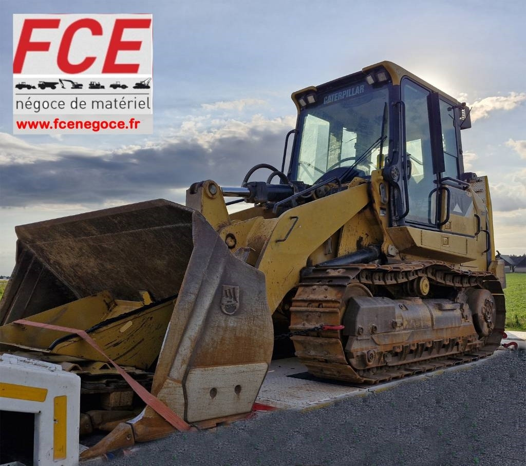 CAT 953 D A REPARER *TO REPAIR*ZU REPARIEREN - Верижен товарач: снимка 1 CAT 953 D A REPARER *TO REPAIR*ZU REPARIEREN - Верижен товарач: снимка 1