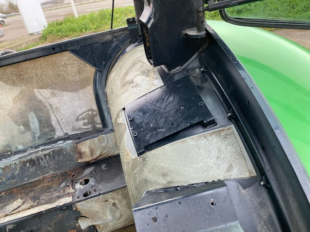 Трактор Deutz-fahr AGROTRON 610TTV / Carte Grise Française endommagé: снимка 29