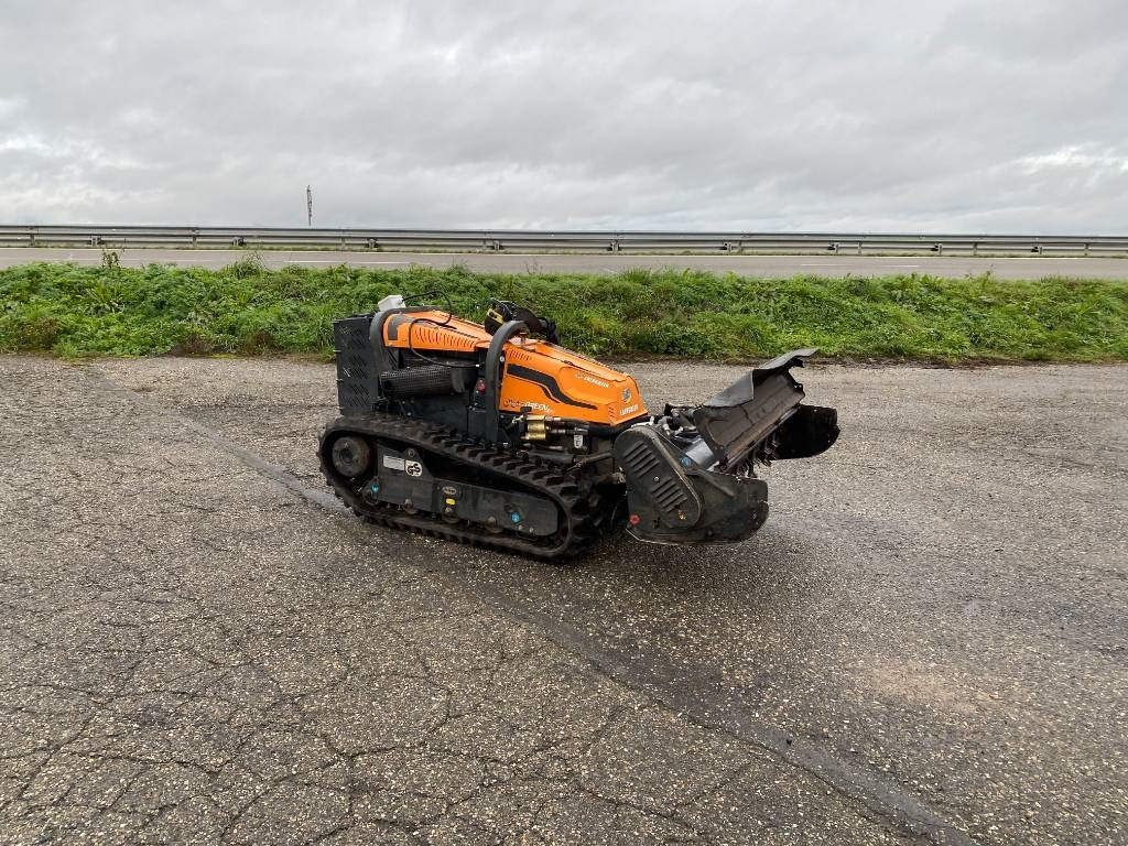 Energreen ENERGREEN ROBOGREEN EVO + HEAD 130 1er Main - Трактор за комунални дейности: снимка 3 Energreen ENERGREEN ROBOGREEN EVO + HEAD 130 1er Main - Трактор за комунални дейности: снимка 3