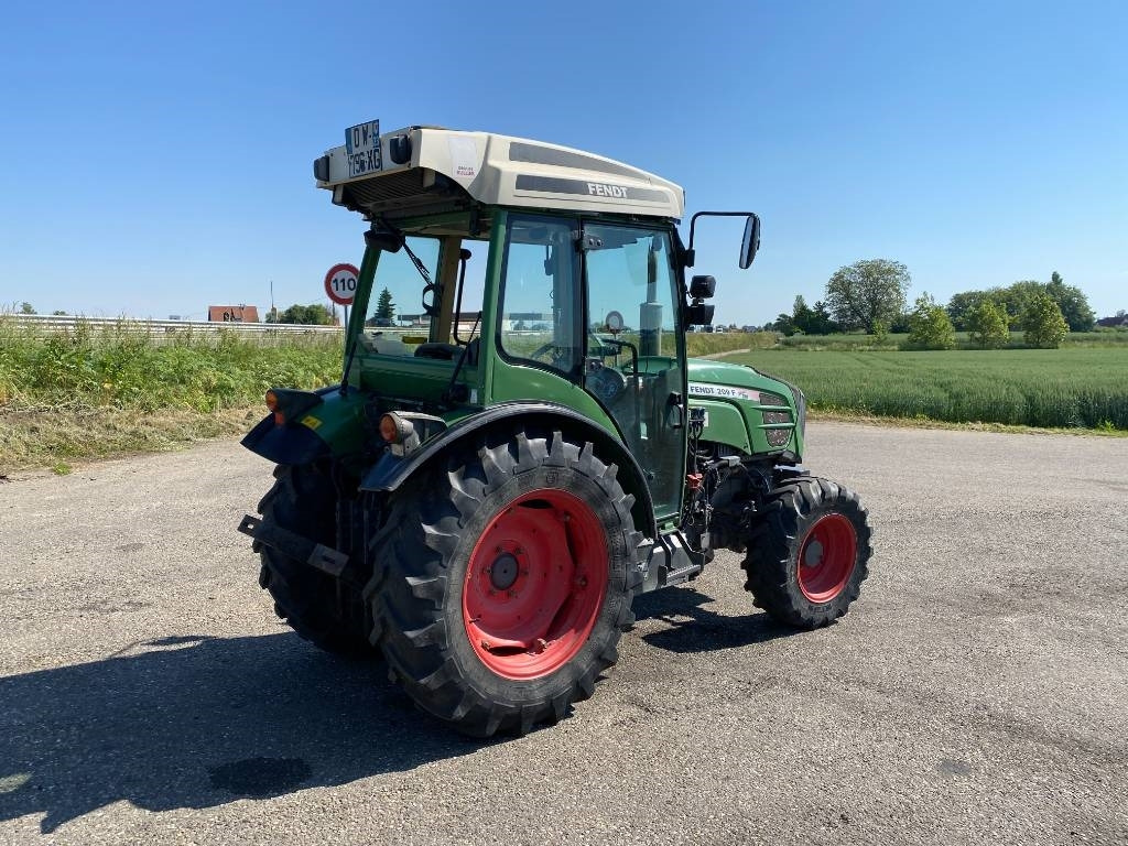 Fendt 209F Vario TMS 1er Main endommagé - Трактор: снимка 4 Fendt 209F Vario TMS 1er Main endommagé - Трактор: снимка 4