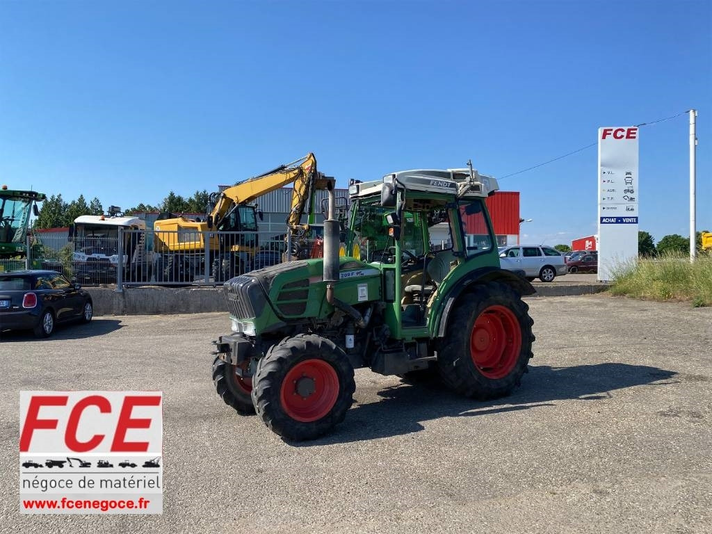 Fendt 209F Vario TMS 1er Main endommagé - Трактор: снимка 1 Fendt 209F Vario TMS 1er Main endommagé - Трактор: снимка 1
