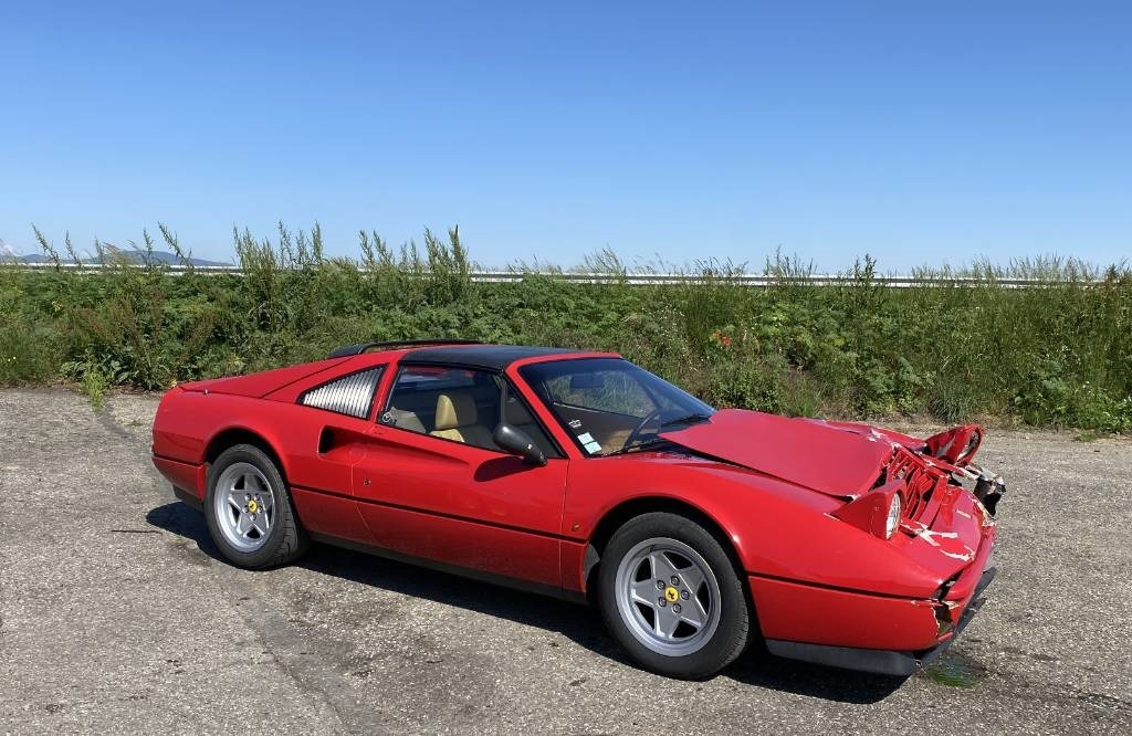 Ferrari 328 GTS / Origine Française endommagé - Лек автомобил: снимка 4 Ferrari 328 GTS / Origine Française endommagé - Лек автомобил: снимка 4