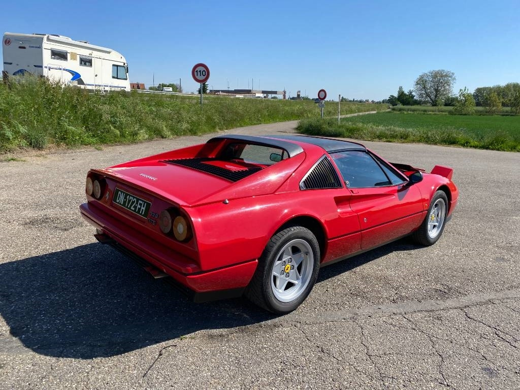 Ferrari 328 GTS / Origine Française endommagé - Лек автомобил: снимка 5 Ferrari 328 GTS / Origine Française endommagé - Лек автомобил: снимка 5