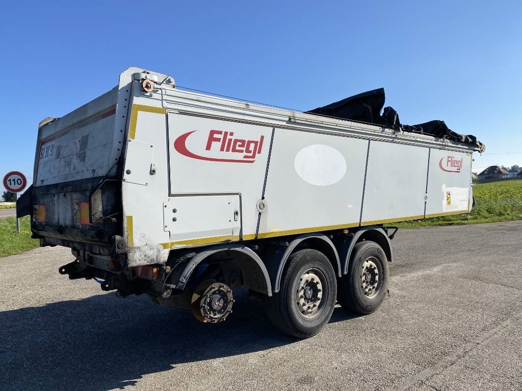 Fliegl THERMO ASS372/Asphalt-Profi endommagée  - Самосвал полуремарке: снимка 4 Fliegl THERMO ASS372/Asphalt-Profi endommagée  - Самосвал полуремарке: снимка 4