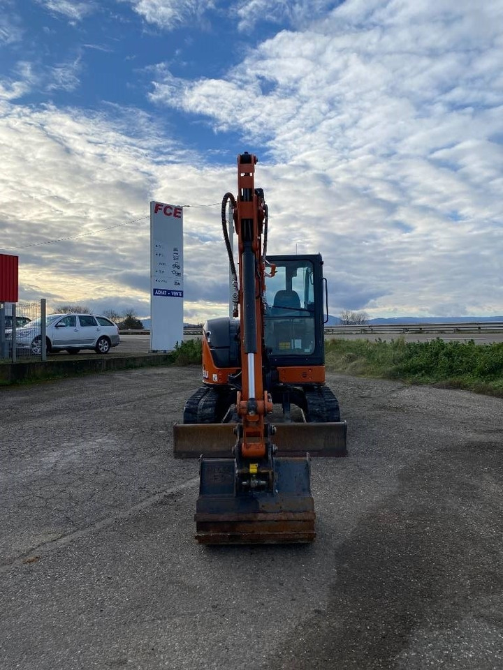 Hitachi ZX55-U6/CLR Origine Française endommagée - Мини багер: снимка 2 Hitachi ZX55-U6/CLR Origine Française endommagée - Мини багер: снимка 2