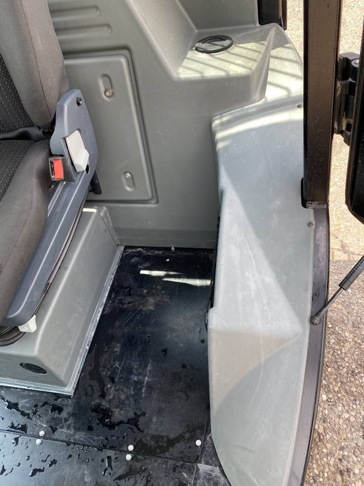 Кабина за Строителна техника Hydrema Cabine pour tombereau Hydrema 912 GS endommagée: снимка 17 Кабина за Строителна техника Hydrema Cabine pour tombereau Hydrema 912 GS endommagée: снимка 17