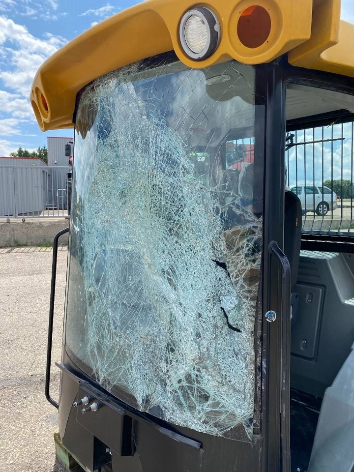 Кабина за Строителна техника Hydrema Cabine pour tombereau Hydrema 912 GS endommagée: снимка 18 Кабина за Строителна техника Hydrema Cabine pour tombereau Hydrema 912 GS endommagée: снимка 18