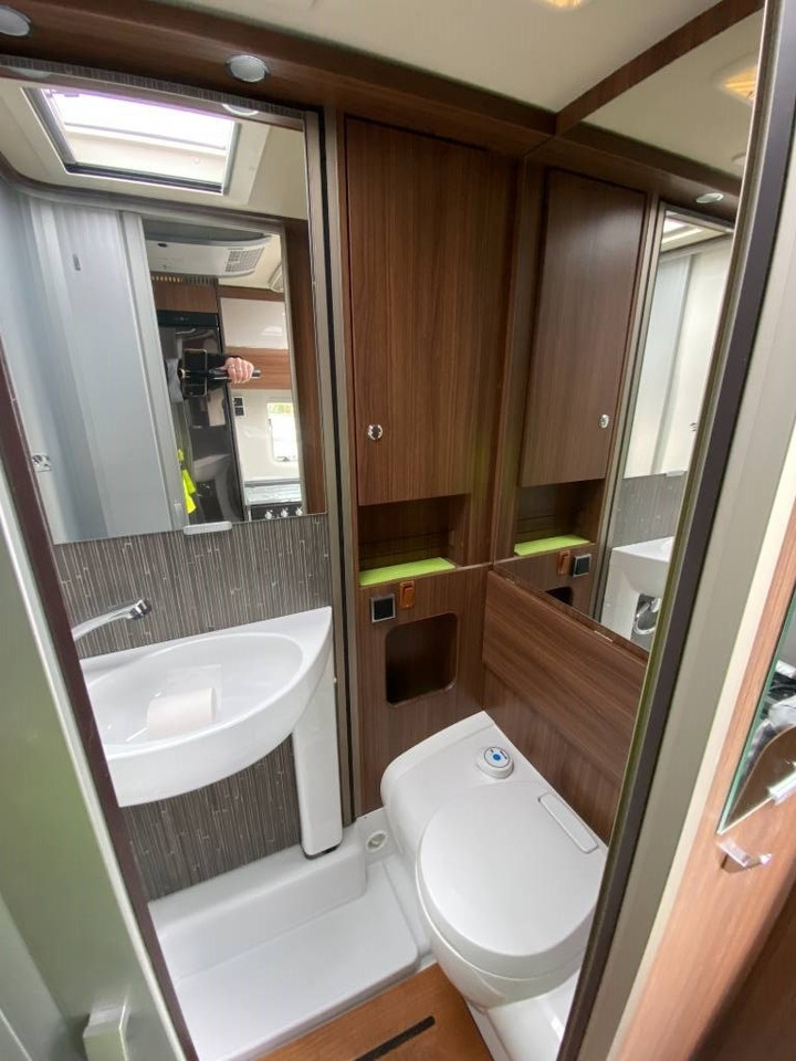 Hymer ML-T 570 -Mercedes 419 CDI 190 4x4 1er Main - Полуинтегриран кемпер: снимка 4 Hymer ML-T 570 -Mercedes 419 CDI 190 4x4 1er Main - Полуинтегриран кемпер: снимка 4