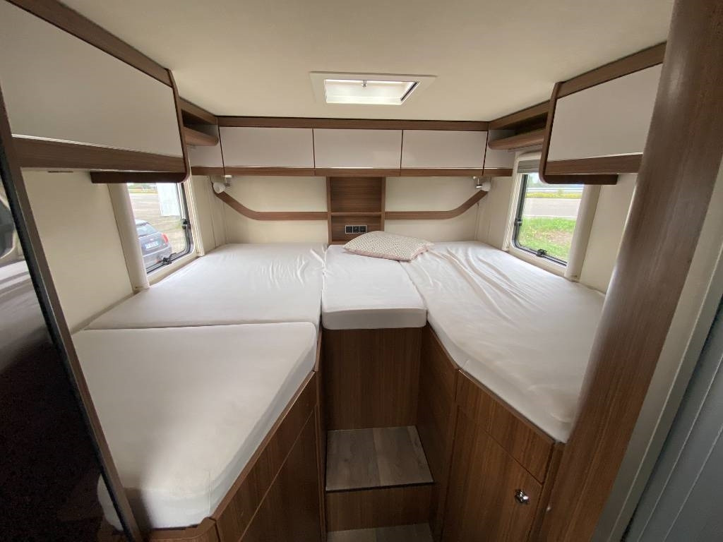 Hymer ML-T 570 -Mercedes 419 CDI 190 4x4 1er Main - Полуинтегриран кемпер: снимка 3 Hymer ML-T 570 -Mercedes 419 CDI 190 4x4 1er Main - Полуинтегриран кемпер: снимка 3