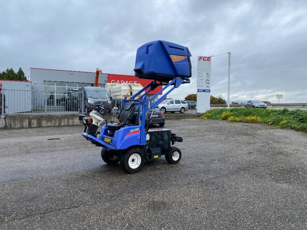 Iseki SF 235F 1er Main endommagée  - Косачка за трева: снимка 2 Iseki SF 235F 1er Main endommagée  - Косачка за трева: снимка 2
