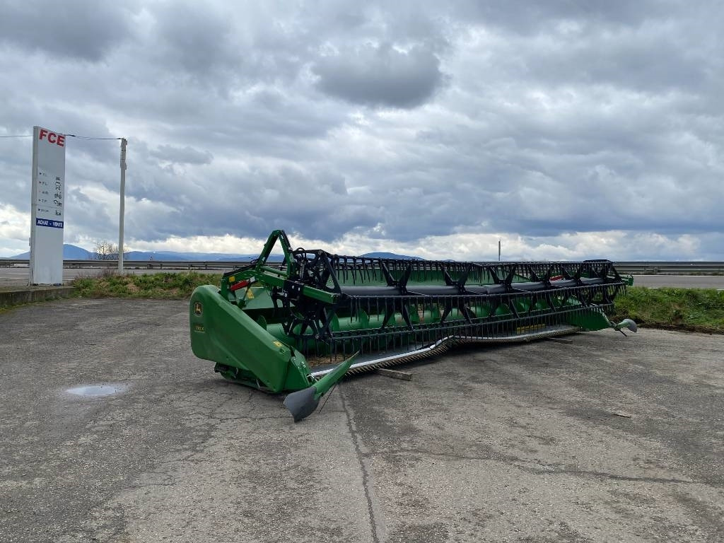 John Deere 730 X Origine Françaises endommagée  - Принадлежност за машини за прибиране на реколтата: снимка 3 John Deere 730 X Origine Françaises endommagée  - Принадлежност за машини за прибиране на реколтата: снимка 3