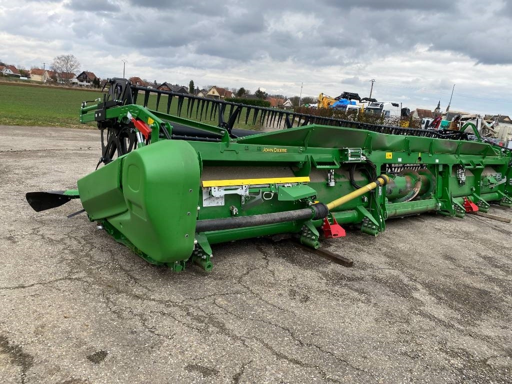 John Deere 730 X Origine Françaises endommagée  - Принадлежност за машини за прибиране на реколтата: снимка 5 John Deere 730 X Origine Françaises endommagée  - Принадлежност за машини за прибиране на реколтата: снимка 5