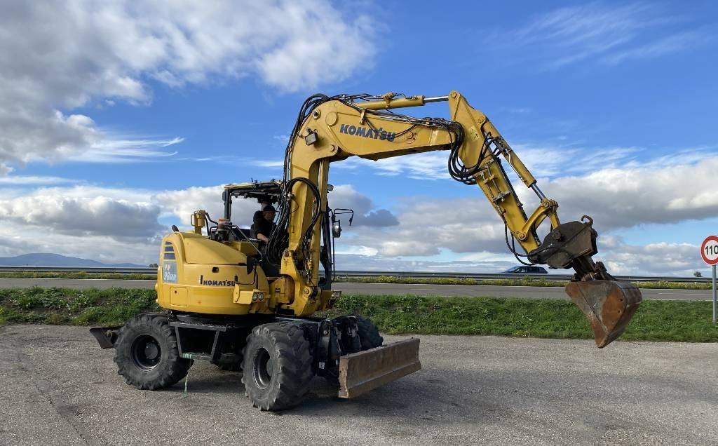Komatsu PW 98MR-10 1er Main endommagée - Колесен багер: снимка 3 Komatsu PW 98MR-10 1er Main endommagée - Колесен багер: снимка 3