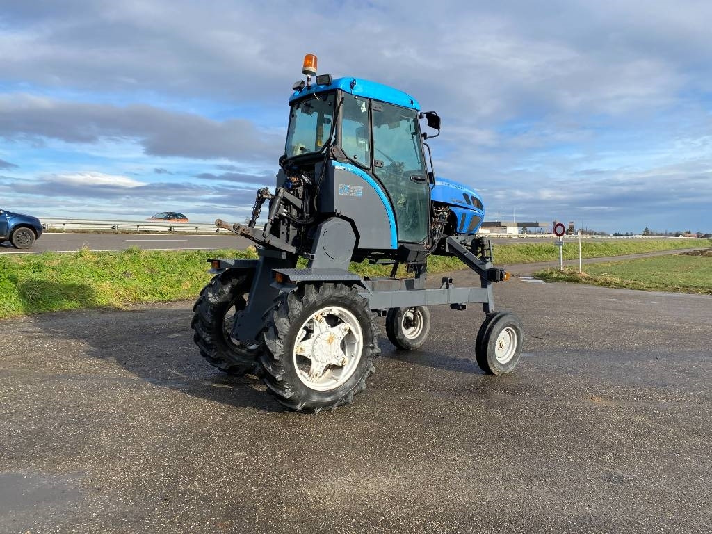 Landini REX R70V Enjambeur a Grand dégagement endommagé - Трактор: снимка 4 Landini REX R70V Enjambeur a Grand dégagement endommagé - Трактор: снимка 4