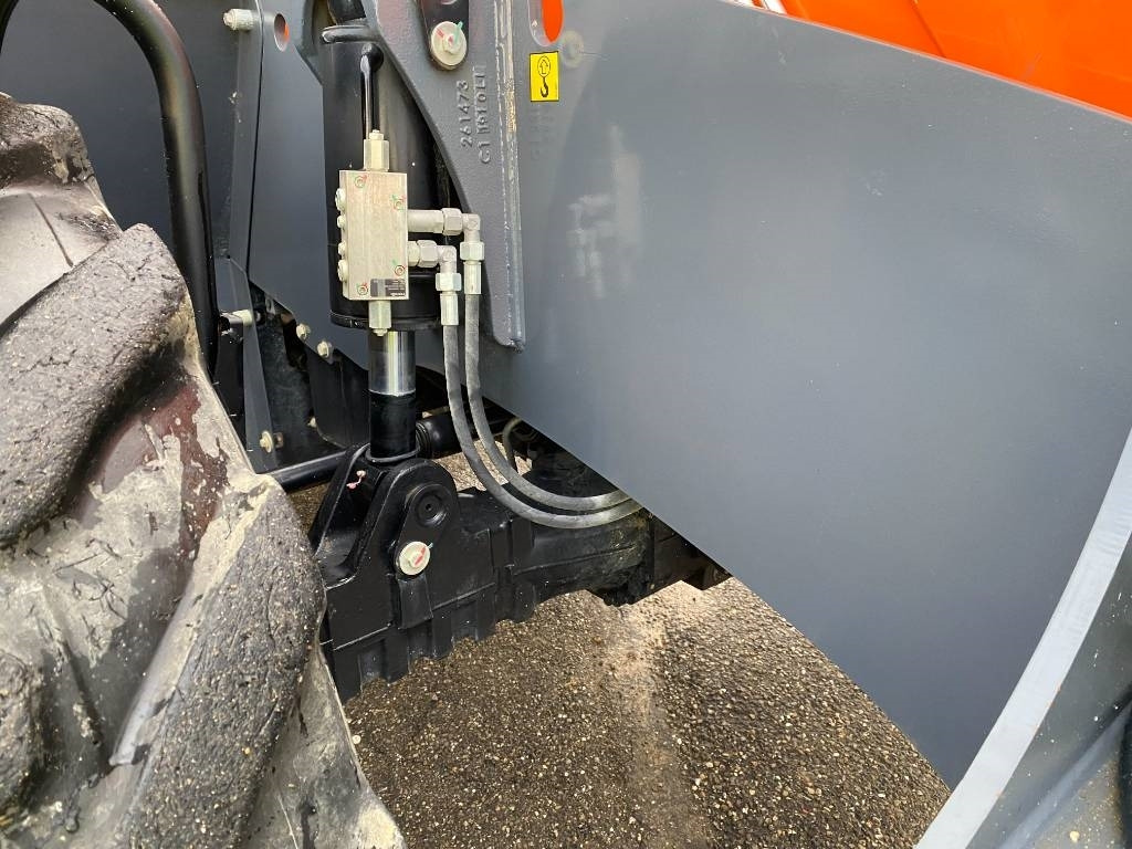 Телескопичен товарач Manitou MT1840easy 75D ST5S1 Model 2021 endommagé: снимка 50 Телескопичен товарач Manitou MT1840easy 75D ST5S1 Model 2021 endommagé: снимка 50