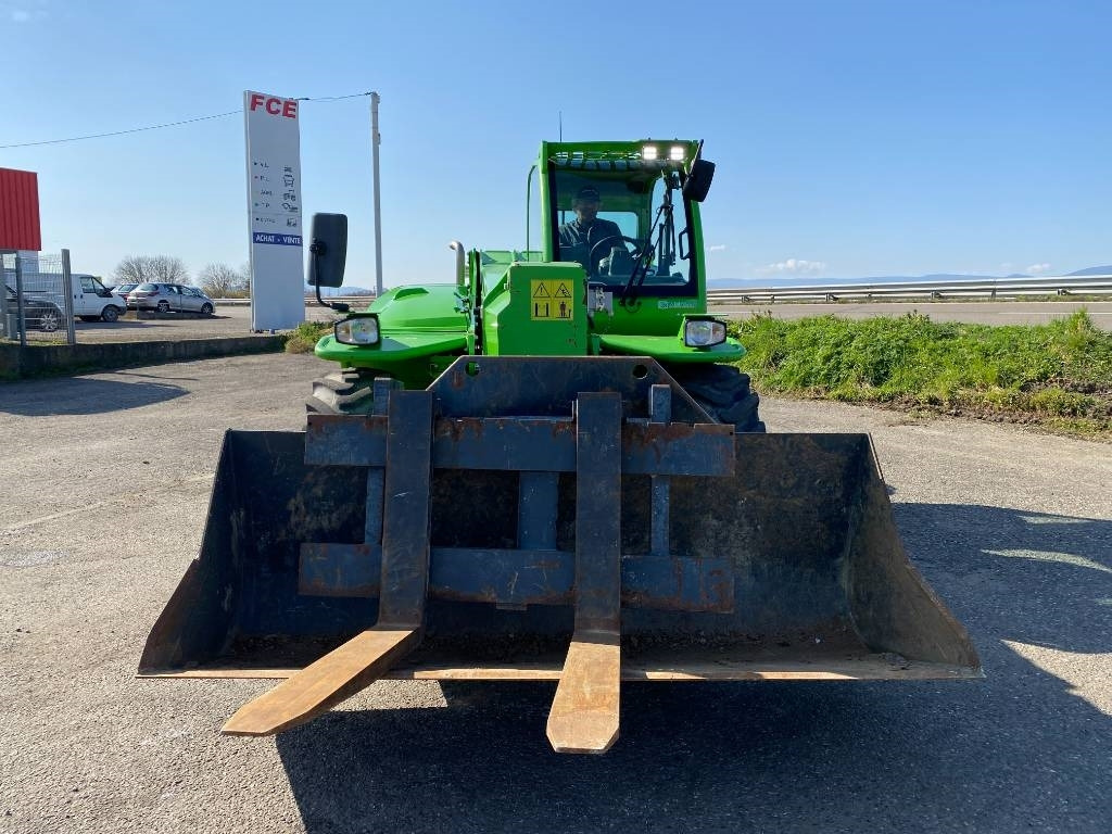 Merlo P72.10/Plus 1er Main-Certificat CE endommagé - Телескопичен колесен товарач: снимка 2 Merlo P72.10/Plus 1er Main-Certificat CE endommagé - Телескопичен колесен товарач: снимка 2