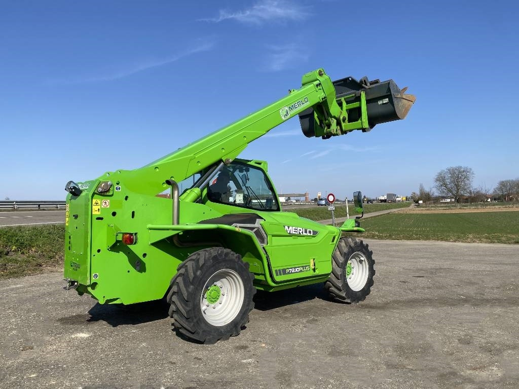 Merlo P72.10/Plus 1er Main-Certificat CE endommagé - Телескопичен колесен товарач: снимка 4 Merlo P72.10/Plus 1er Main-Certificat CE endommagé - Телескопичен колесен товарач: снимка 4